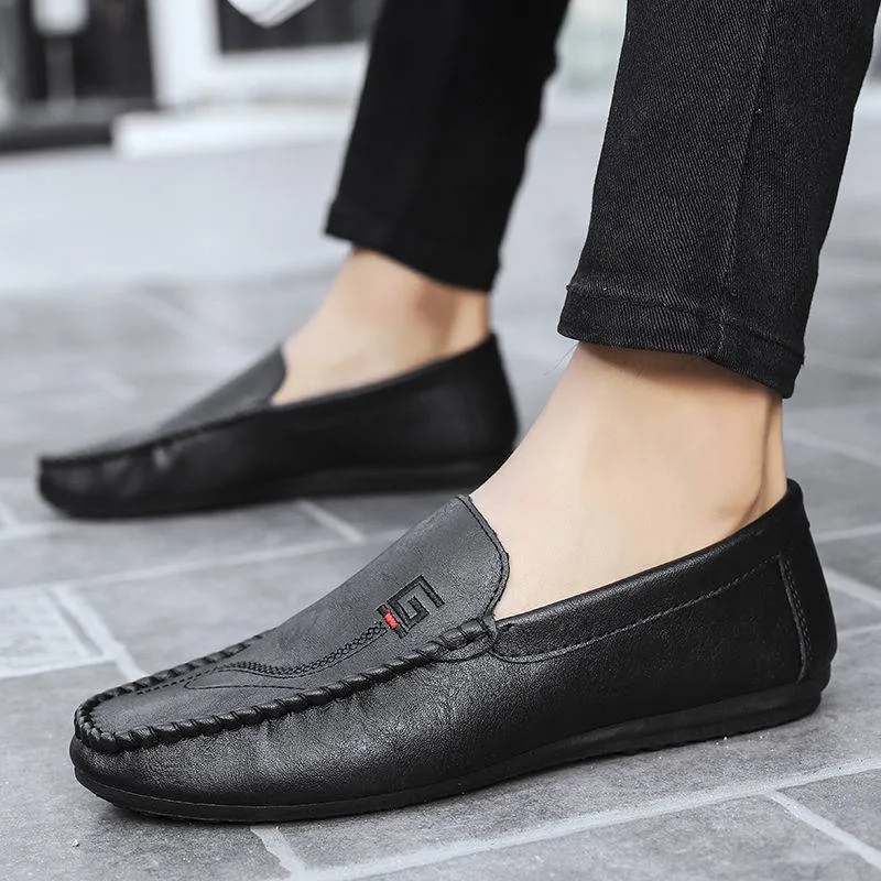 Bean shoes, young men, leisure, lazy people, soft soles, slippery driving, fun shoes, fine guys.