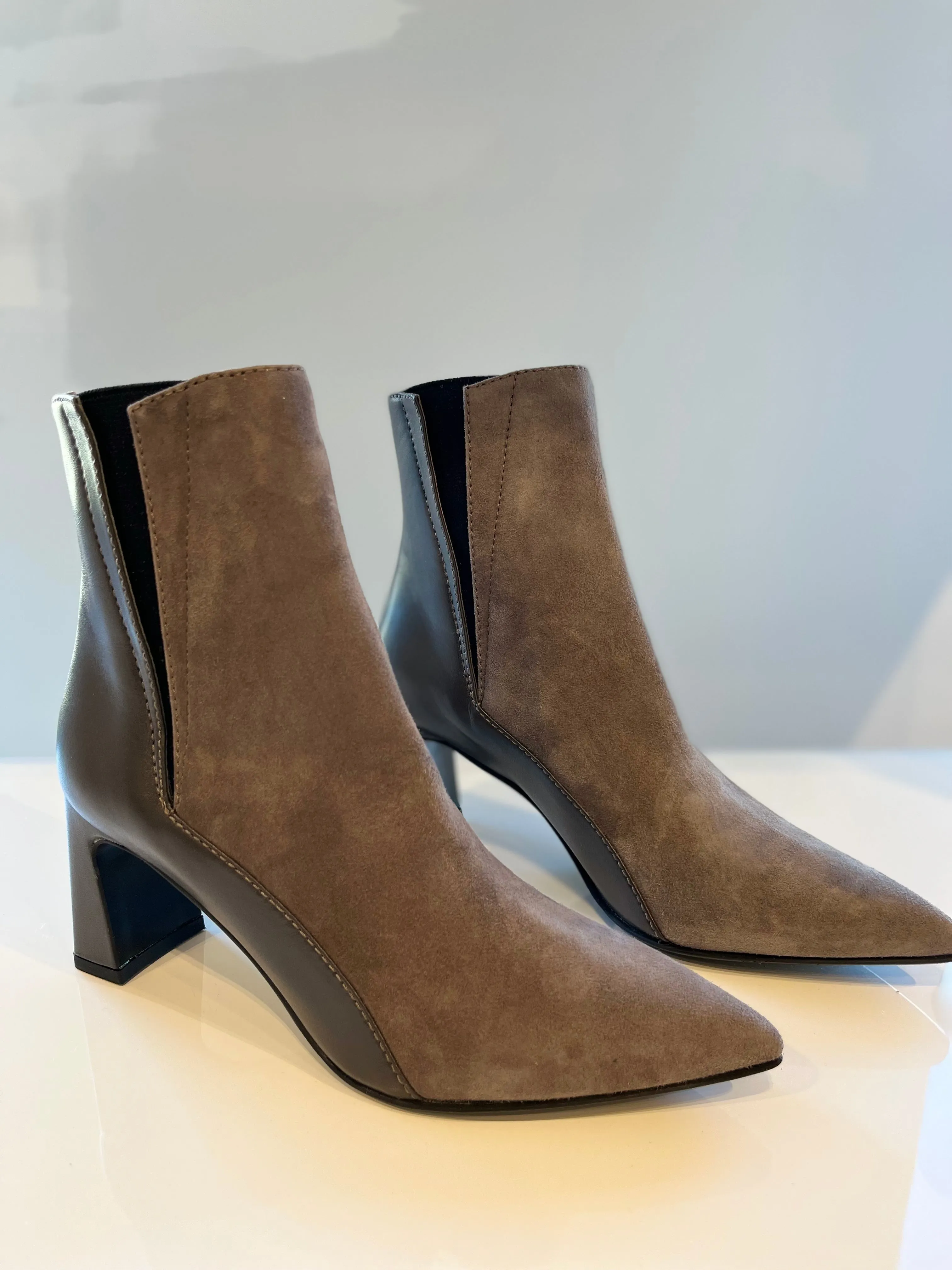 Half boots in leather and taupe suede