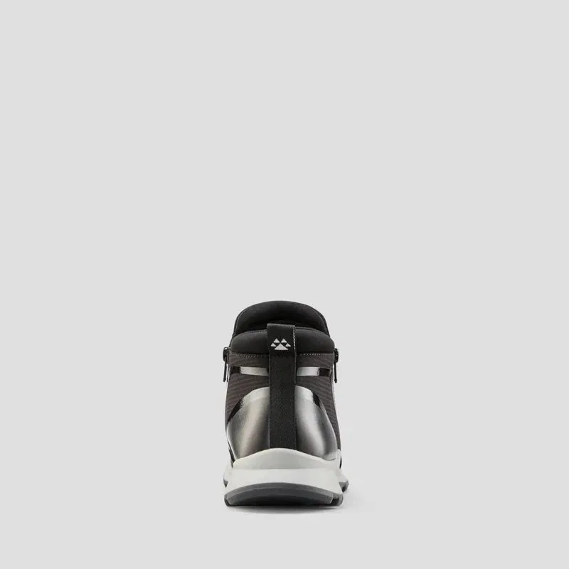River Waterproof Sneaker in Black
