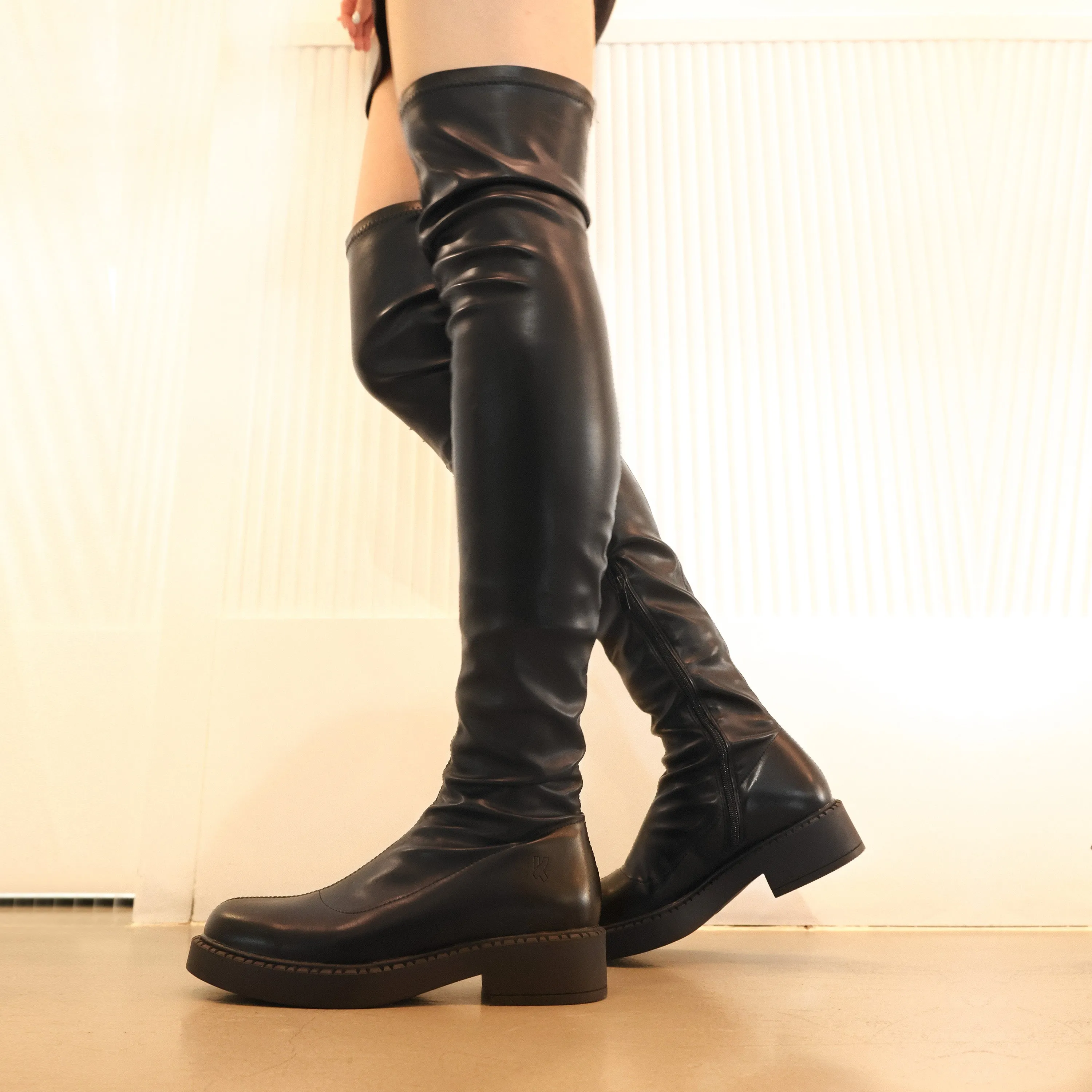 Stylish Commander Plus Size Thigh High Boots